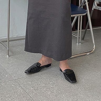 レディースシューズ 婦人靴 ローヒール フラットミュール ぺたんこミュール バブーシュ スクエアトゥ フレンチライン レザー調 フェイクレザー スネーク調 安定感 歩きやすい 疲れない lsho021