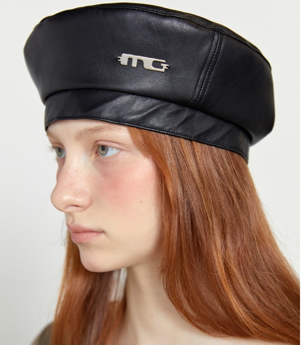 レザー ロゴ ベレー