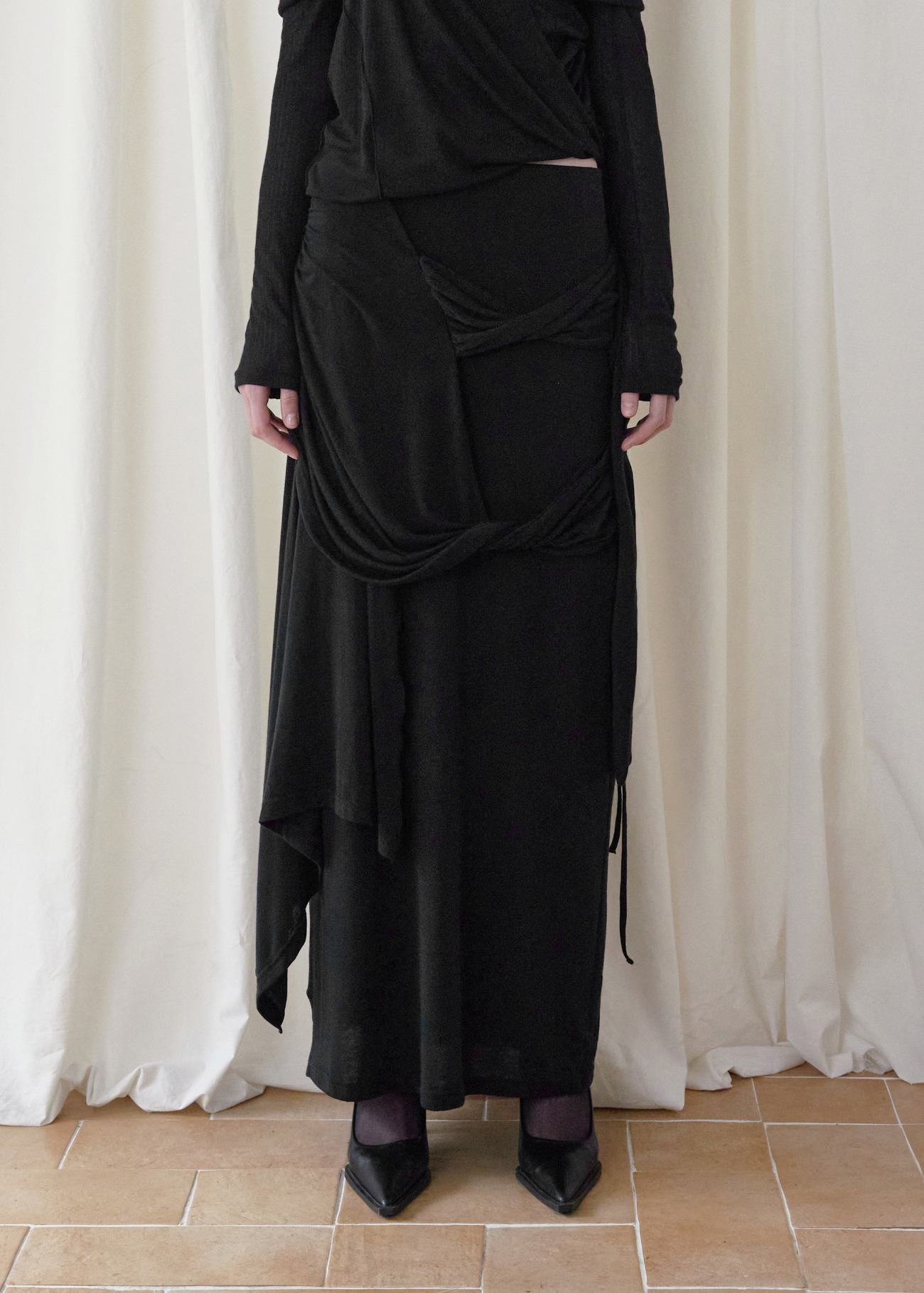 【bohemseo】 [3RD] SIGNATURE DRAPING SKIRT, BLACK 正規品