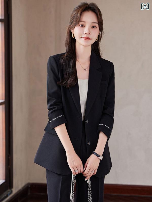 レディース パンツスーツ セットアップ ２点 上着 スーツ襟 １ツボタン 黒 オフホワイト 薄グラスグリーン 袖口プリント エレガント シンプル フォーマル 上品 スタイリッシュ クラシック フィット