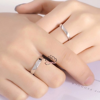 ひし形の彫りがおしゃれリング 結婚指輪 シルバー リングサイズが自由に調整できる 誕生日プレゼント 女性 指輪 czダイヤモンド 贈り物 記念日 プレゼント ベネチアスライド調整 全品ギフトラッピング