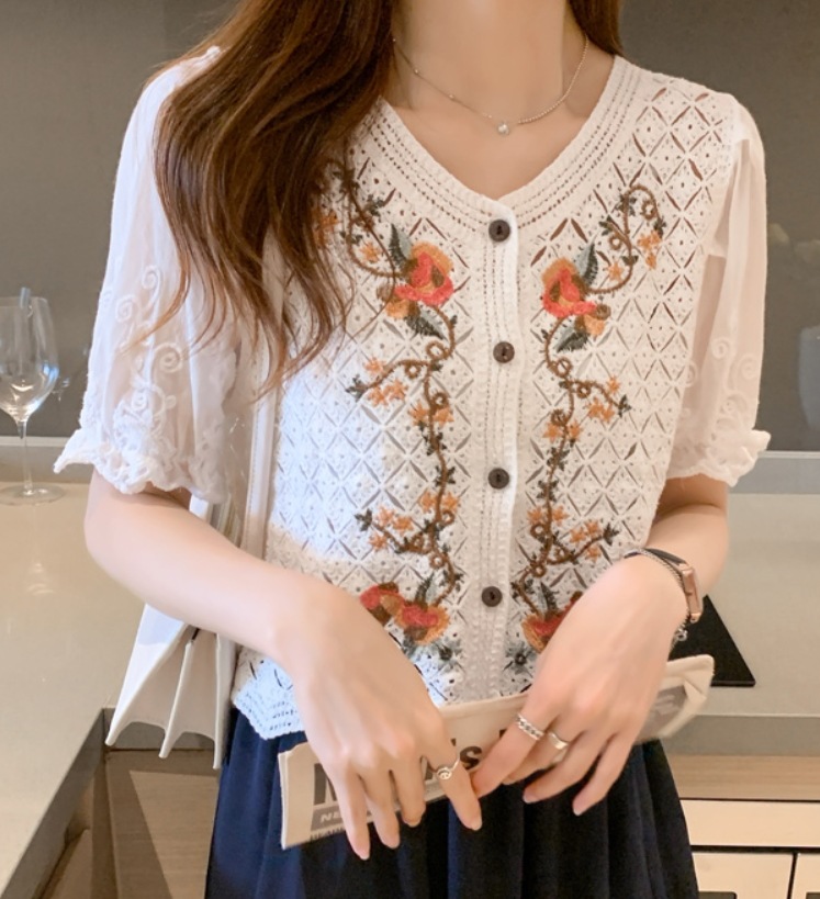 トップス デート モテアイテム ニットソー 半袖 ラウンドネック レース 刺繍 可愛い きれいめ 上品 おしゃれ かっこいい 可愛い ラブリー キュート ガーリー クール モード系 セクシー