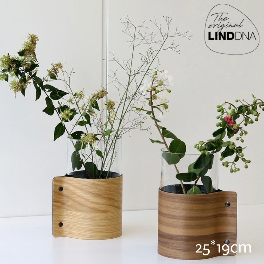 リンドDNA フラワーベース 花瓶 15cm ウォルナット ウッドベース LIND DNA ガラス 木製 キャンドルホルダー 北欧 ギフト 新生活