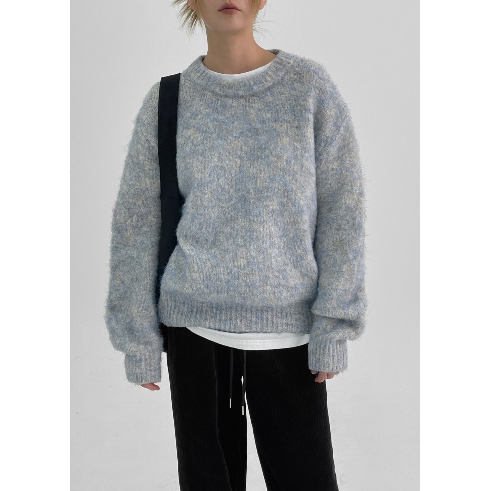 ブラックアップチェリングラウンドニット (30% ウール)