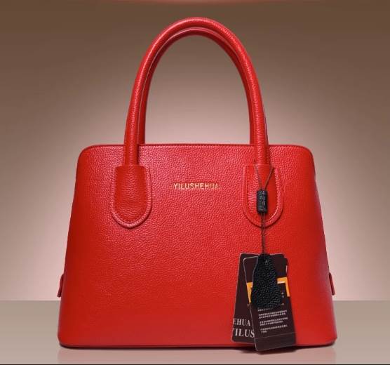 バッグ カバン レディース ハンドバッグ 斜めがけ 手持ち 多収納 多機能 便利 軽量 自立 四角 台形 ラウンド ファスナー 革 レザー 大人可愛い きれいめ シンプル 上品 お洒落 エレガント ク 5,574円