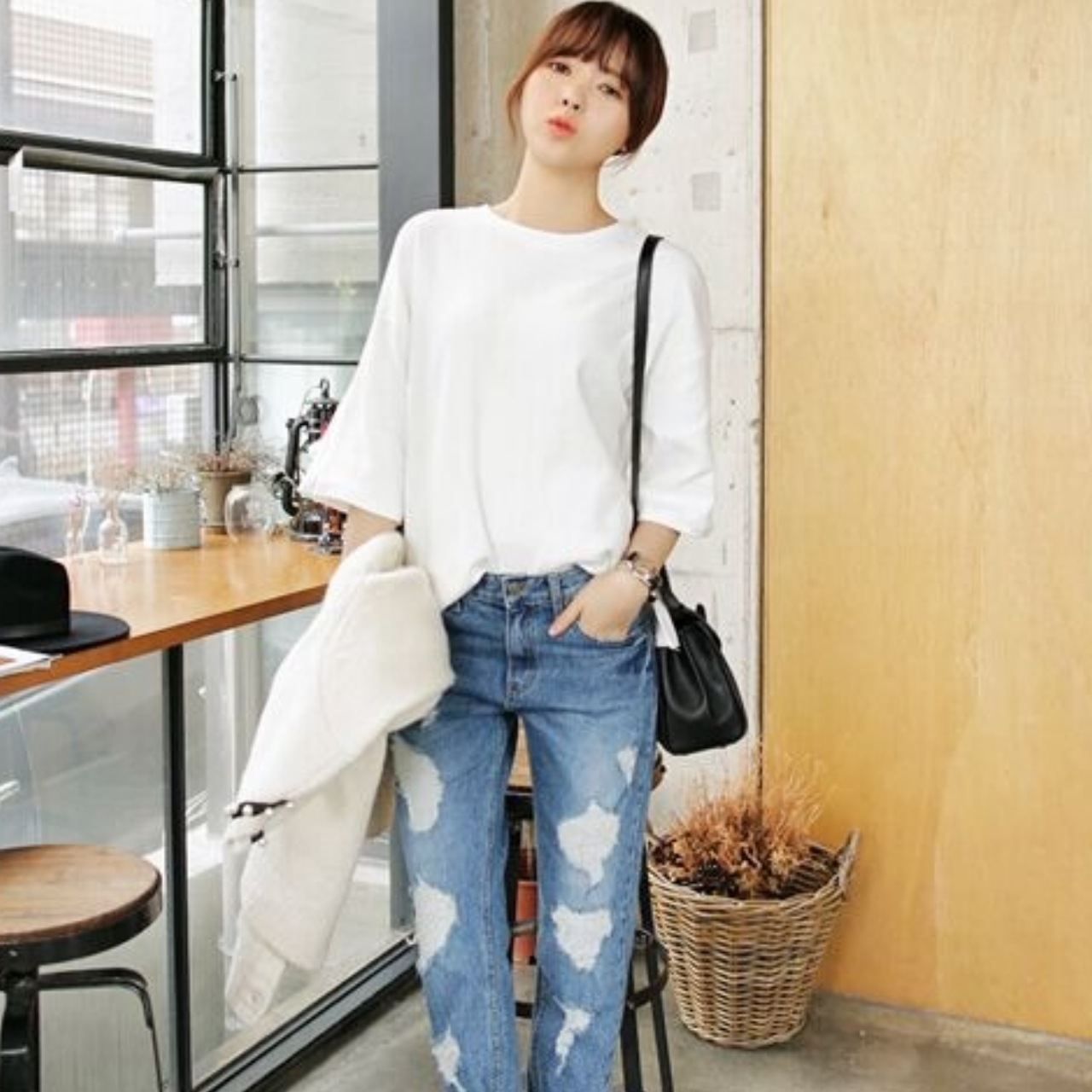 トップス シャツ Tシャツ レディース 袖あり 半袖 ラウンドネック 透け感 かわいい 大人可愛い きれいめ シンプル 大人 上品 おしゃれ お洒落 レトロ 大人女子 こなれ感 ラフ カジュアル