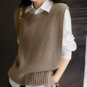 トップス セーター ベスト ウール ウールベスト 重ね着 袖なし 長袖 Ｕネック 大人可愛い きれいめ シンプル 大人 上品 おしゃれ お洒落 大人可愛い 大人女子 こなれ感 ラフ ラブリー キュート