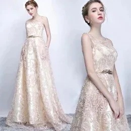 ドレス 二次会 花嫁パーティードレス 二次会 結婚式 花嫁衣ロングドレス演奏会カラードレスレッド シャンパンイブニングドレスウエディングドレス披露宴演奏会発表会 レース ロングドレスファスナー30%ま
