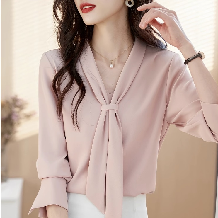 トップス シャツ ブラウス 袖あり 長袖 Vネック シフォン 大人可愛い きれいめ シンプル 大人 上品 おしゃれ お洒落 大人女子 ラブリー キュート ガーリー エレガント 無地 春 夏 秋 冬