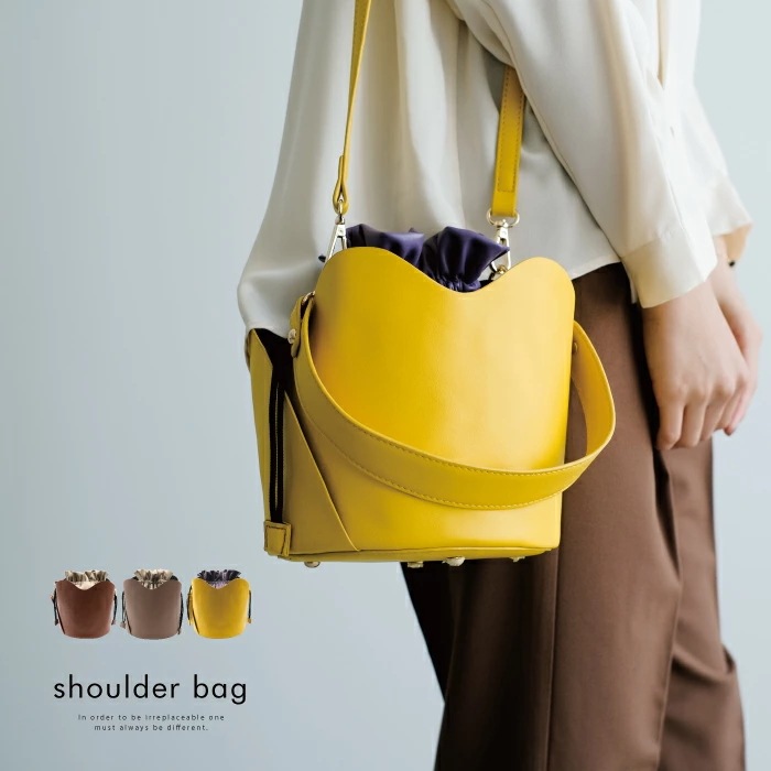 ハンド/ショルダーの2wayで使える! 巾着バケツ型ショルダーバッグ