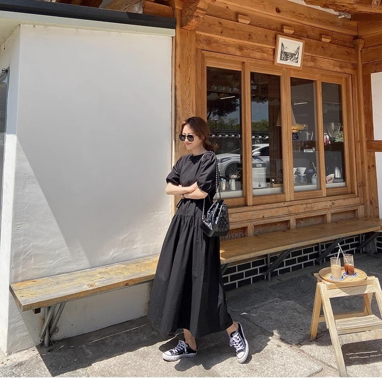 ワンピース 膝丈 ひざ丈 膝下 ミモレ ミモレ丈 袖あり 半袖 5分袖 五分袖 パフスリーブ ラウンドネック フレア かわいい 大人可愛い きれいめ シンプル 大人 おしゃれ お洒落 大人可愛い