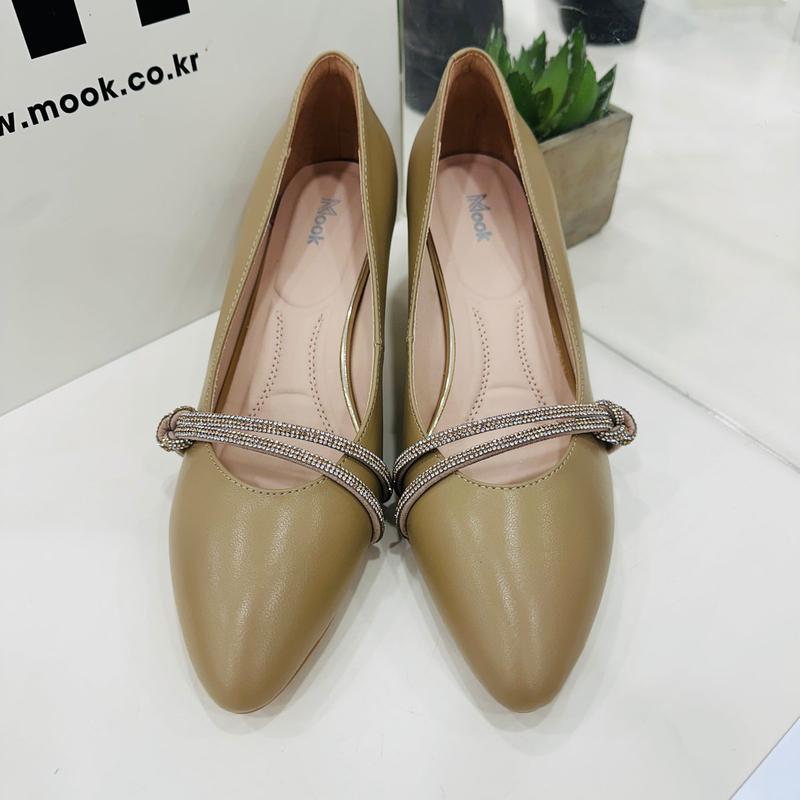 女性パンプス フォーマルシューズ 6cmヒール ブラックAP 18,074円