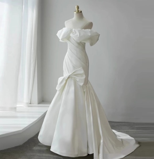 ウエディングドレス オフショルダー マーメイドライン リボン 編み上げ 結婚式