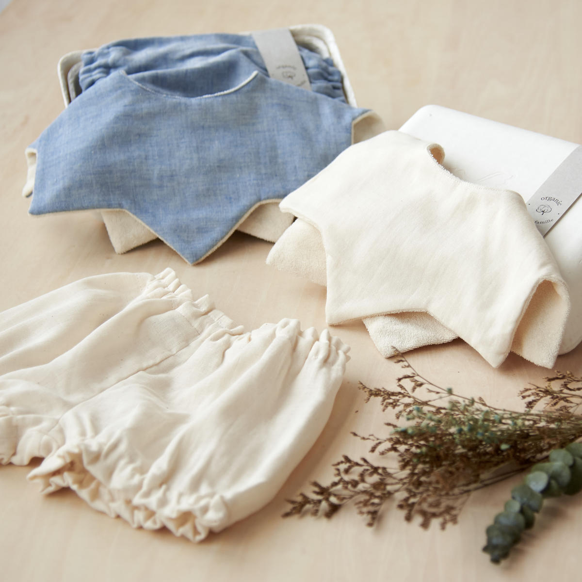 ギフトセット organic ギザギザ2点セット Lien de famille 出産祝い ギフト セット スタイ ブルマ お祝い おしゃれ 女の子 男の子 日本製 ベビーギフトセット