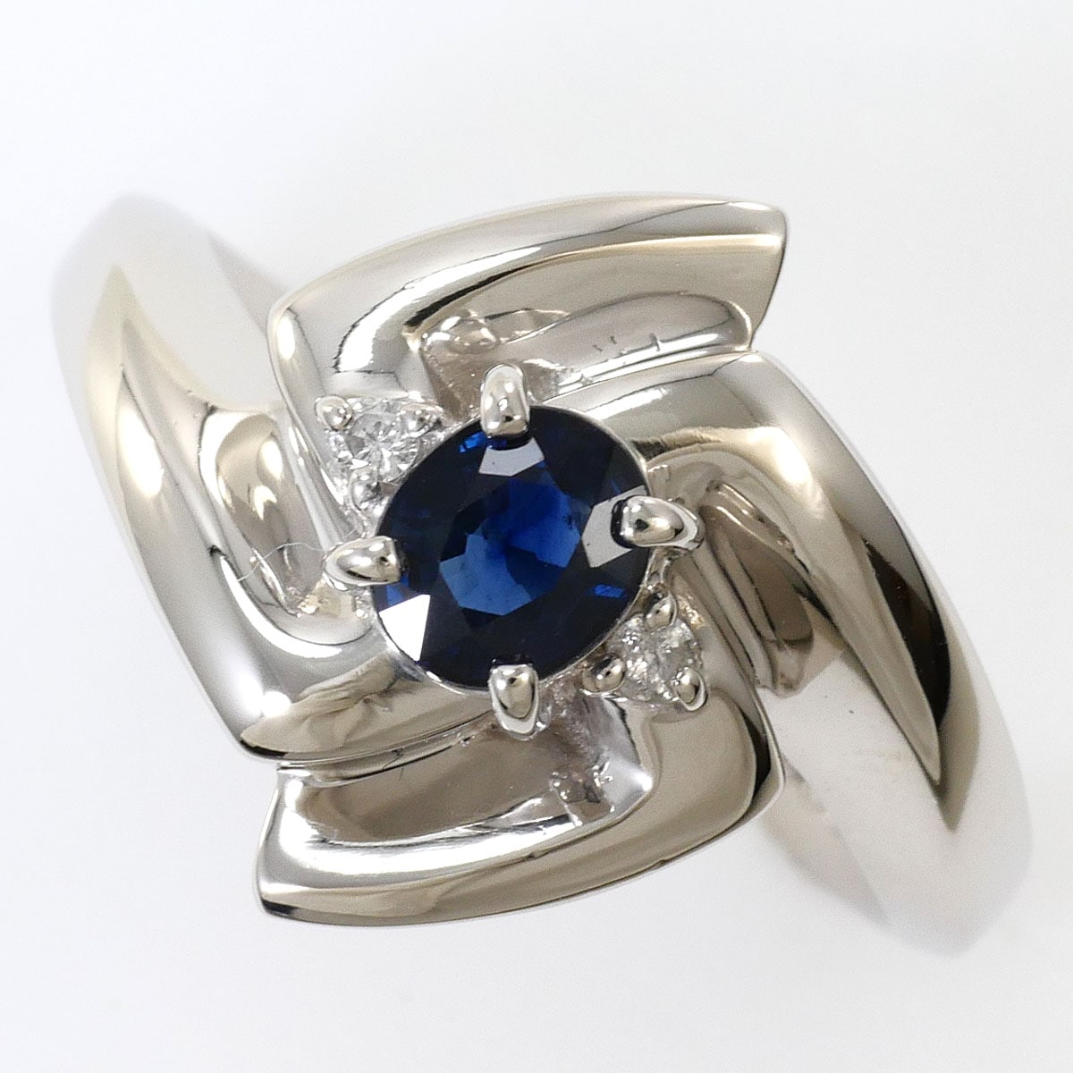 PT850 プラチナ リング・指輪 11号 サファイア 0.55ct ダイヤモンド 0.03ct カード鑑別書 総重量約6.7g ジュエリー 中古