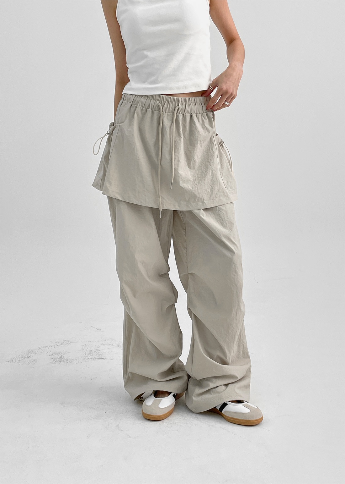 フニールナイロンツーウェイスカートパンツ 6,800円