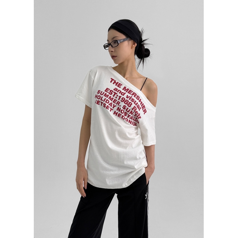 ブラックアップジェルレタリングアンフットオフショルダーショートスリーブ T シャツ