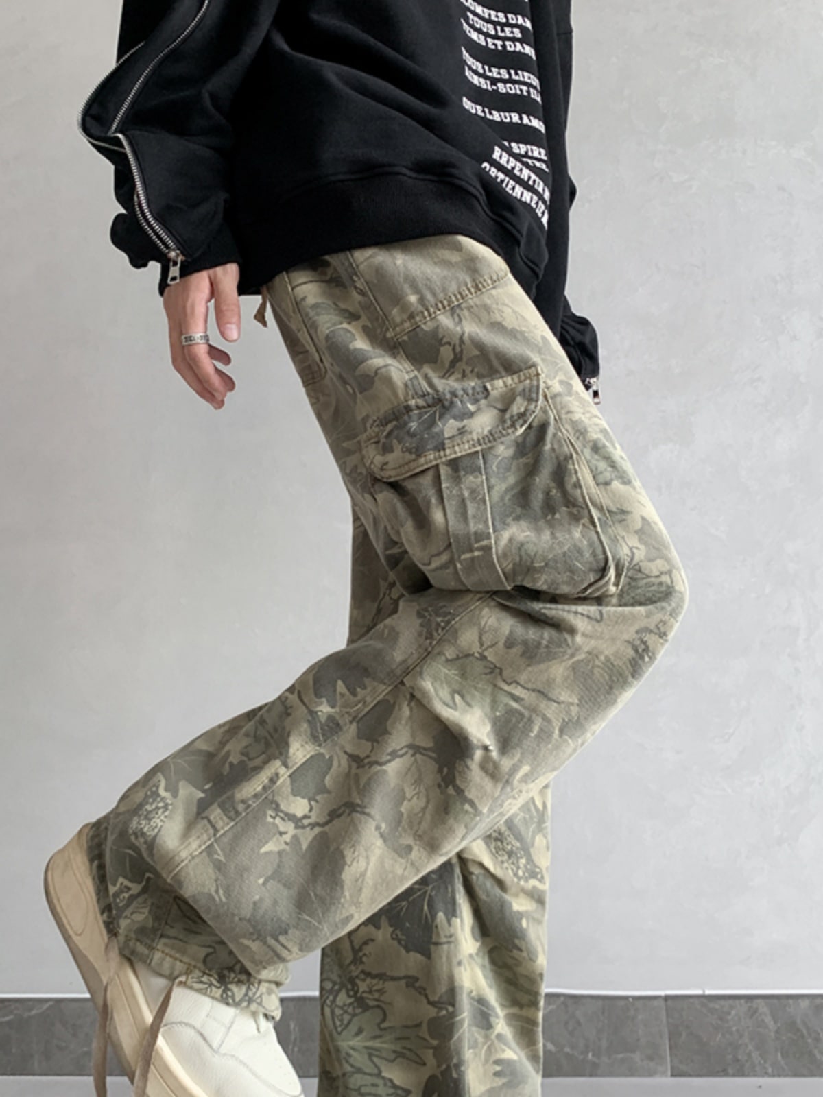 迷彩柄ワークジーンズ メンズ 秋新作 アメリカンな雰囲気 ハイストリート ゆったり ストレート ワイド カジュアルパンツ