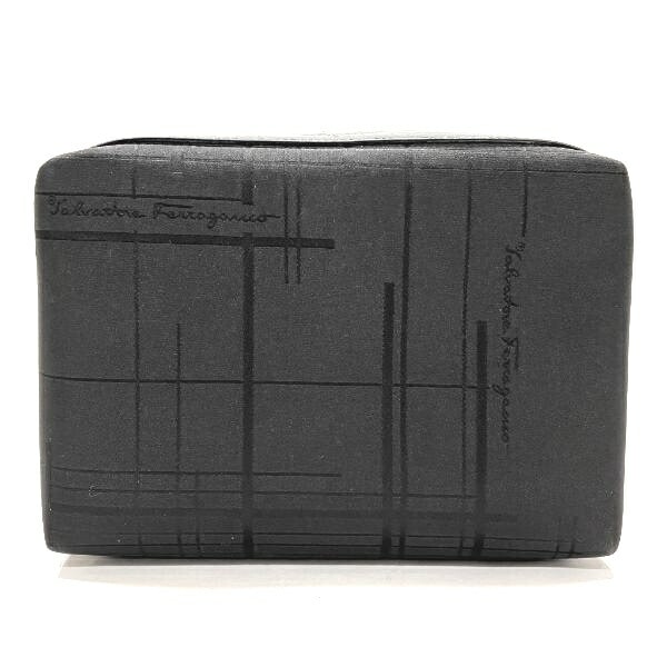 フェラガモ 6639 ナイロン ブラック ブランド小物 ポーチ レディース バッグ 【中古】 6,528円