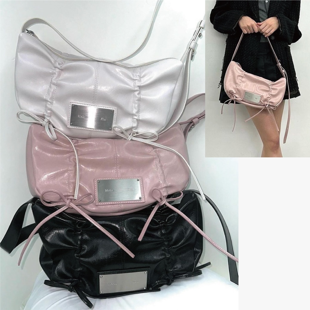 【Matin Kim】HALF SHIRRING RIBBON ROUND BAG☆韓国で大人気☆ 24SS 韓国 バッグ [MATIN KIM] HALF SHIRRING RIBBON ROUND BAG
