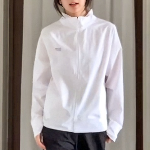 アウター 上着 ジャンパー ジャケット 長袖 ハイネック 前開き ファスナー ショート丈 可愛い かわいい 大人可愛い きれいめ シンプル 上品 おしゃれ かっこいい カジュアル こなれ感 個性的