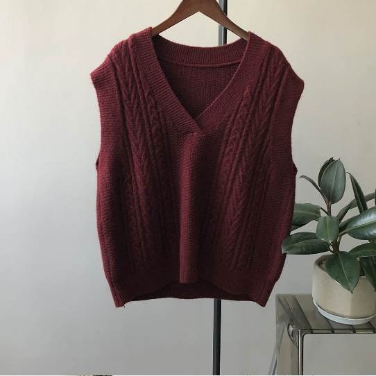 トップス ベスト ジレ プルオーバー 袖なし 襟なし Vネック ニット かわいい 大人可愛い きれいめ シンプル 大人 上品 おしゃれ かっこいい 大人女子 レトロ こなれ感 ラフ クール モダン 個
