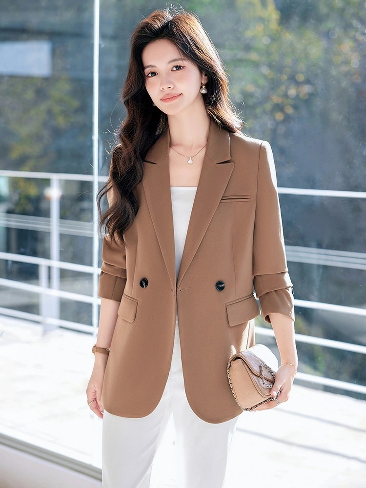 レディース オシャレ ブラック カジュアル ジャケット 春秋 ショート サイズ感 良い