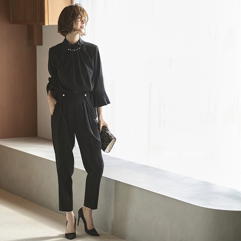 【 今季大注目のアップ】 ハーフネック きれいめ系 コンサバ 真珠 ギャザー スーツ セレモニースーツ 通勤/OL 入学式 卒業式 入園式 春秋