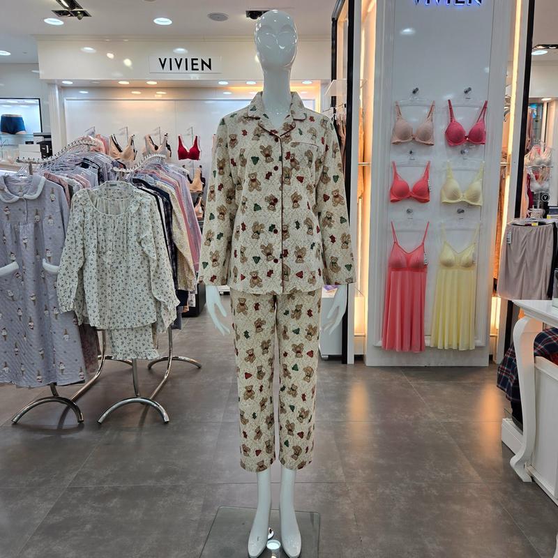 かわいいクマのプリント ポリ裏起毛 レディースパジャマ WP8877A