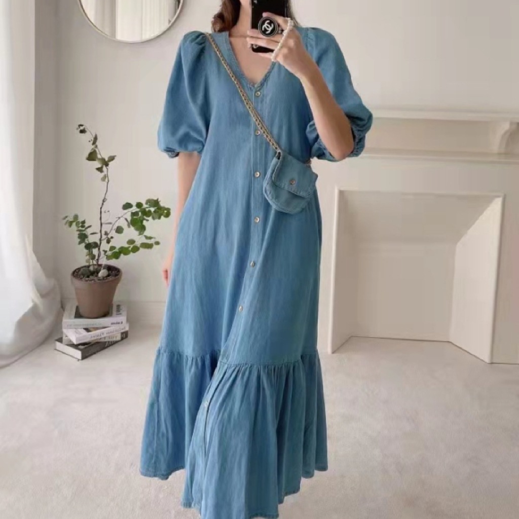 レディース ワンピース 前開き 膝下 ミモレ ロング 5分袖 ボリューム袖 パフスリーブ Vネック 襟なし Aライン オーバーサイズ 裾ワイド フェミニン ボタン ギャザー 切り替えデザイン