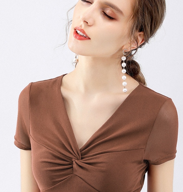 トップス デート Tシャツ カットソー 半袖 Vネック スリム タイト 可愛い きれいめ 上品 おしゃれ かっこいい 可愛い ラブリー キュート ガーリー クール モード系 セクシー