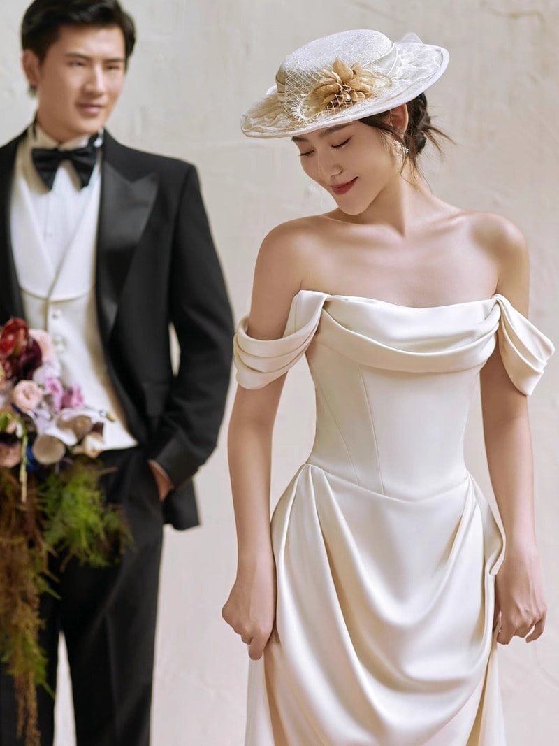 軽ウェディングドレス一字肩2023新型フレンチシンプル旅団韓国式痩せ見え白色揃いで出かけるウエルカムベール
