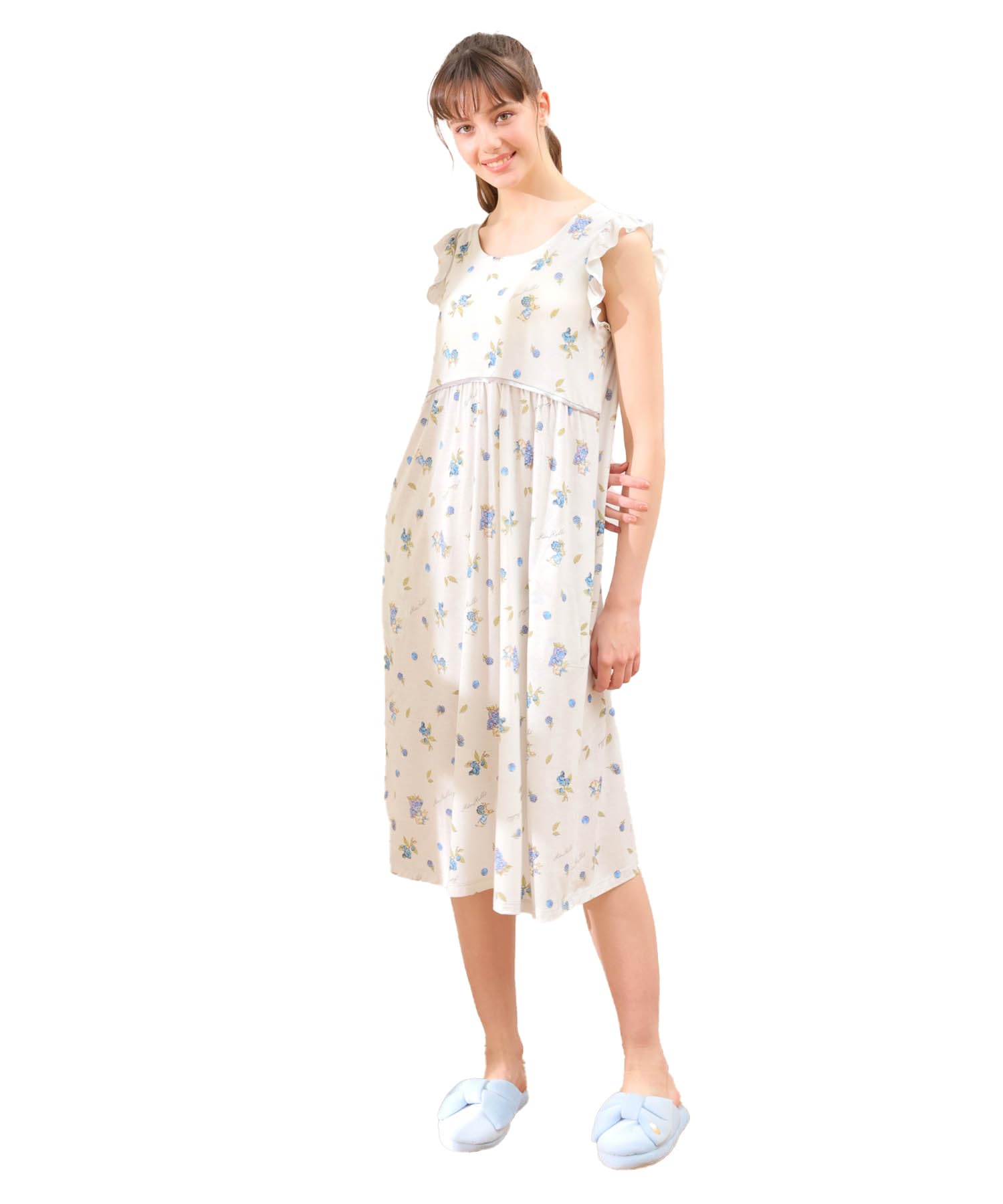 [ナルエー] ナイトシャツ ピーターラビット綿テンセルチェリー＆ベリーノースリーブワンピース レディース