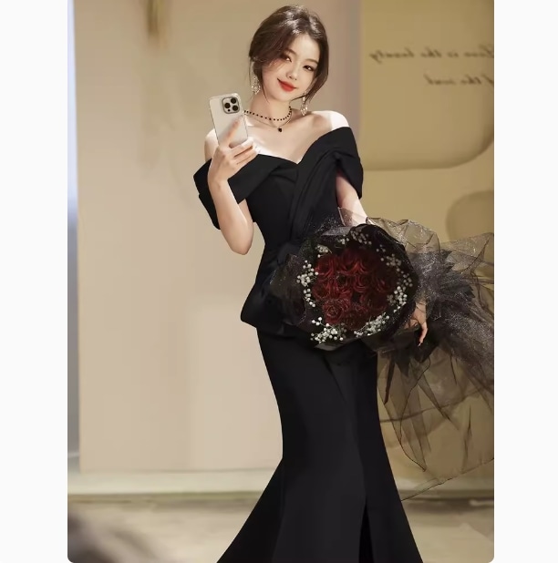 ドレス ウェディング パーティー 結婚式 二次会 披露宴 演奏会 発表会 ステージ 舞台 フォーマル キャバ ダンス ラウンジ クラブ ロング オフショル フェザーショルダー タイト 細身 スリット