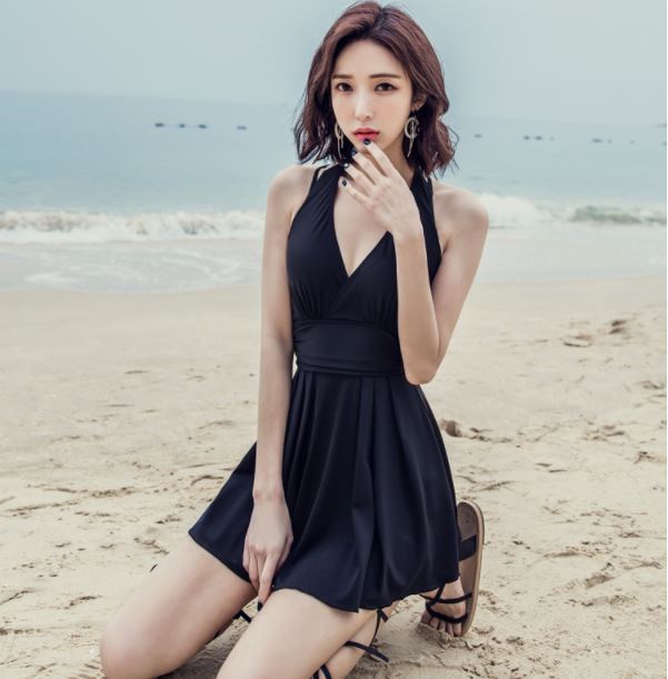 自分へのご褒美 細みえ 細見英 きれいな服 水着 ワンピース 体型カバー レディース バッククロス バックコンシャス 着痩せ シンプル 韓国 ファッション オルチャン 大人可愛い