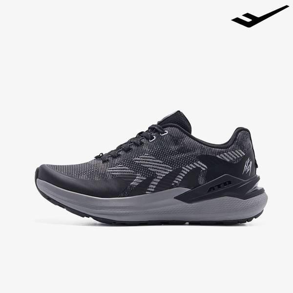 サファ BLAK 男性用 女性用 フォアフット トレイル クッション ランニングシューズ ロード兼用 運動靴 PR0UR24S611 915586