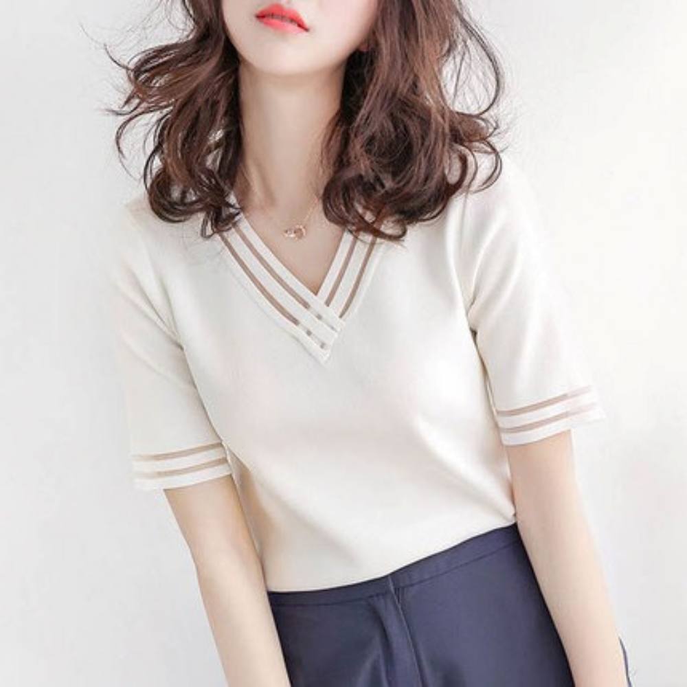 トップス Tシャツ カットソー 白トップス 袖あり 半袖 Vネック 透け感 シースルー かわいい 大人可愛い きれいめ シンプル カジュアル 大人 上品 おしゃれ お洒落 大人女子 こなれ感