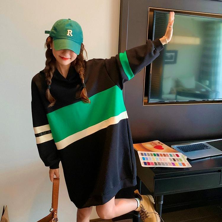 ワンピース パーカー フード付きワンピース ひざ丈 長袖 ストレート フード付き かわいい 大人可愛い きれいめ シンプル カジュアル 大人 おしゃれ 大人可愛い 大人女子 こなれ感 ラフ 11,780円