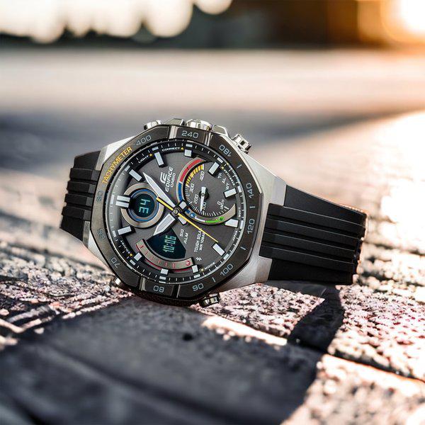 エディフィス エヤルオーク Bluetooth ソーラー充電電子腕時計