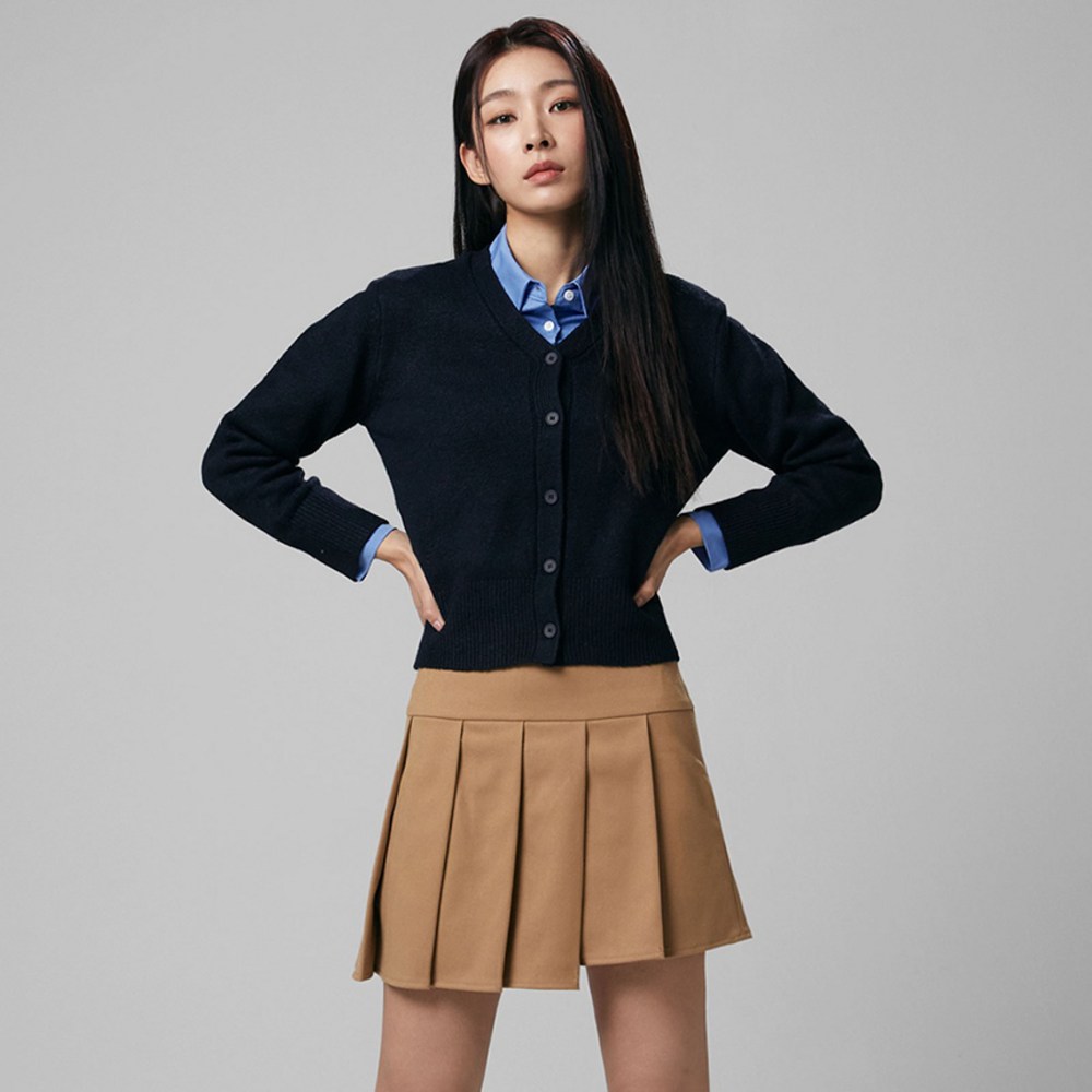 ミッソ女性用エッセンシャルVネックカーディガン