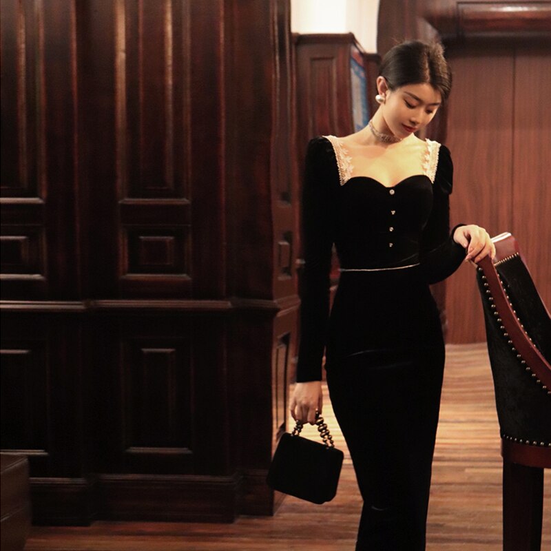 ワンピース ミモレ ロング タイト 長袖 ハートネック ウエストマーク ベルト 細身 スリット かわいい 大人可愛い おしゃれ シンプル エレガント 春 秋 二次会 デート お出かけ 黒