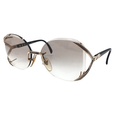 イチローさん2001年球場にて販売、記念モニュメント➕ギフト有 イチローさん2001年球場にて販売、記念モニュメント➕ギフト有