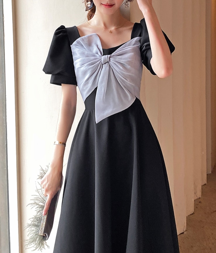 ワンピース ワンピドレス 膝丈 ひざ丈 膝下 袖あり 半袖 パフスリーブ スクエアネック 襟なし ストレート Iライン フリル リボン ウエストマーク 切り替えデザイン ファスナー ハイウエスト 薄手