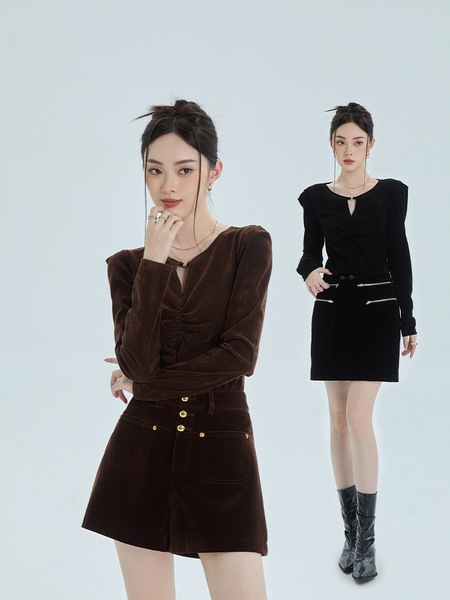 LIERKISS リエキス ゴールドベルベットレトロプリーツシャツ 5,078円