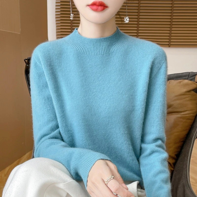 高級感とゆったりとしたフィット感が特徴の秋冬にぴったりなレディース用 シームレスウールニットセーターです