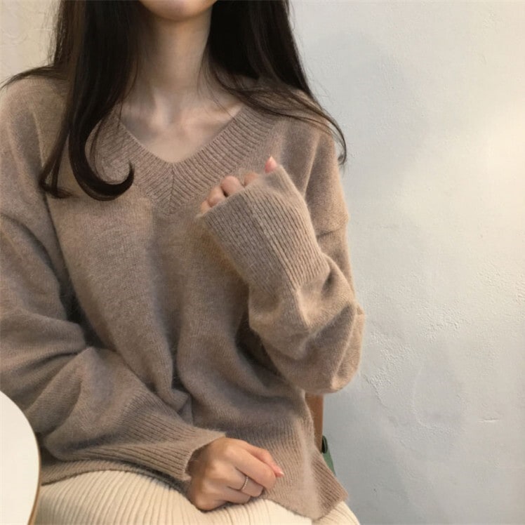 トップス ニットソー セーター 袖あり 長袖 Vネック ストレート Iライン ふわふわ ニット かわいい 大人可愛い きれいめ シンプル 大人 上品 おしゃれ お洒落 大人可愛い 大人女子 こなれ感