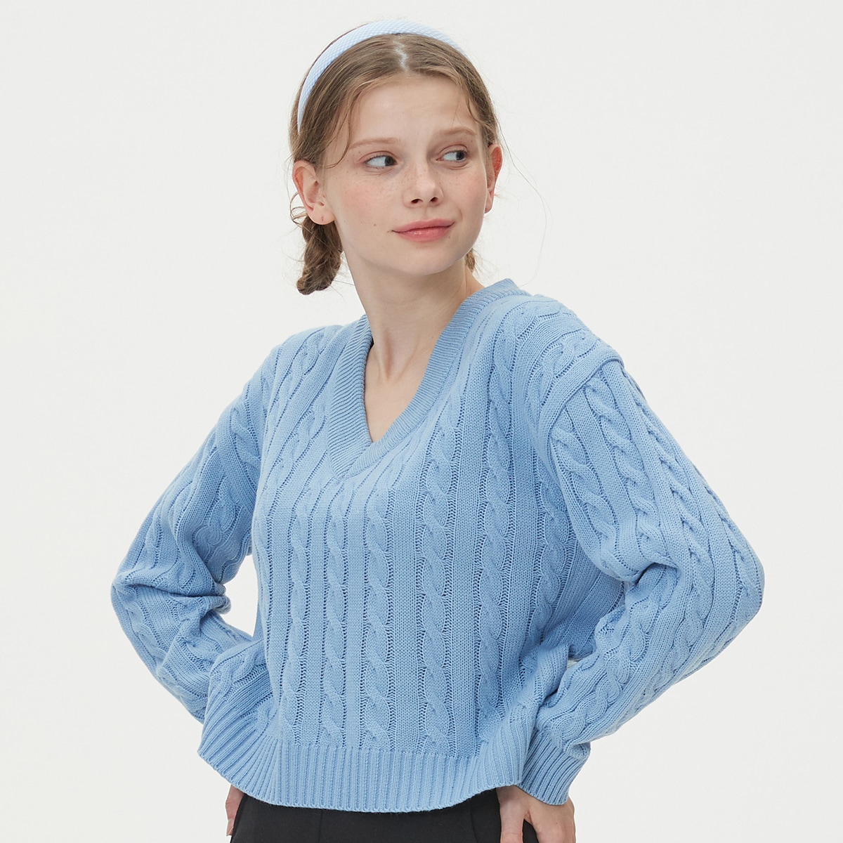 Vネック ケーブル クロップ ニット(2COLORS)