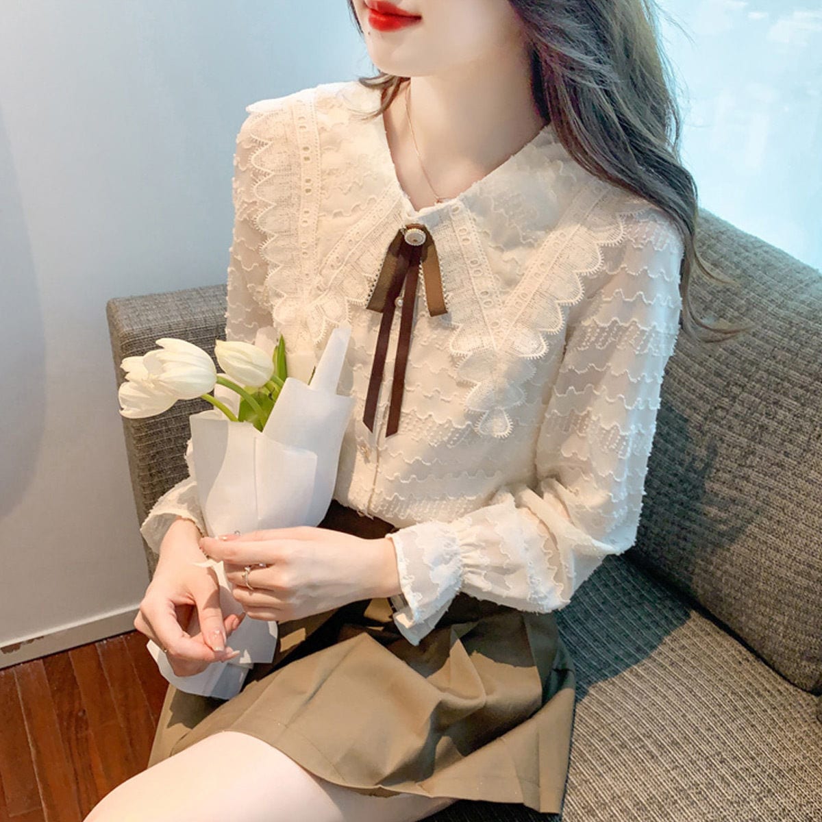 Winter Doll Collar Shirt Women s Clothing 2025 New Tops Autumn and Winter Lace Bottoming Shirt Fashi