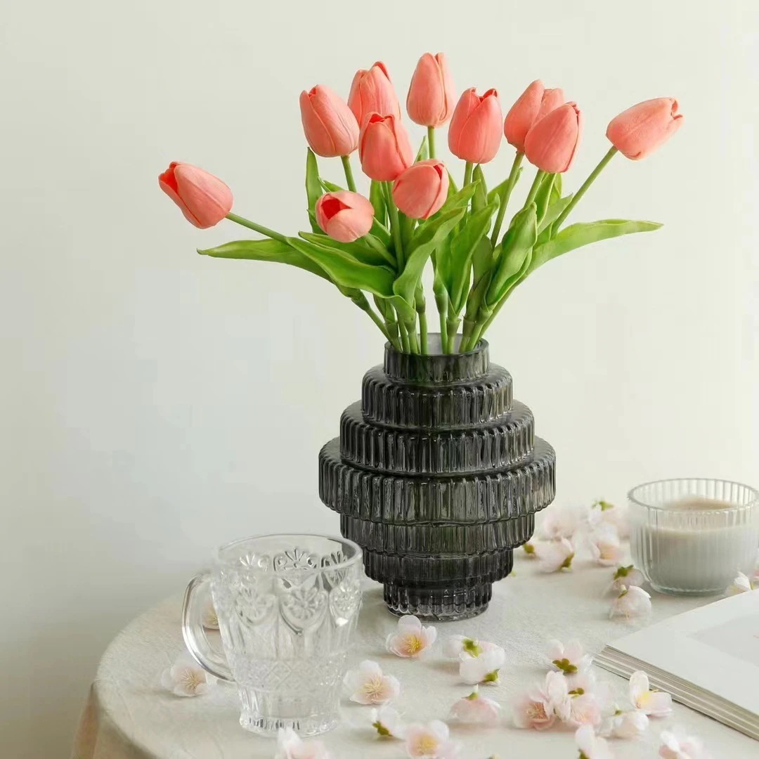 【20点セット】【送料無料】北欧のシンプルなストライプの束の口に金の花瓶を描いたオリーブの葉ベリーを模した水耕生け花テーブルフラワーアレンジメント