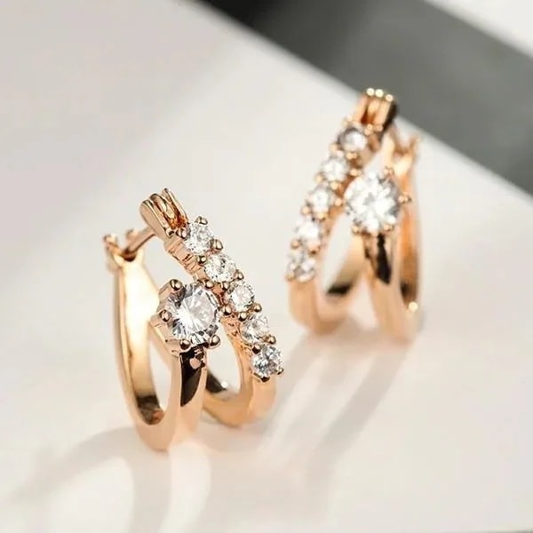 【急速出荷】！ピアス レディース 両耳 5連彩石 上品 誕生日 記念日 クリスマス ホワイトデー K金RGP 金属アレルギー対応